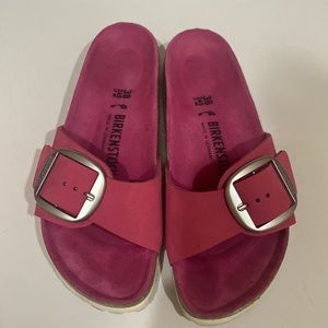 Stunning big buckle Madrid Birkenstock slides! Size 38.